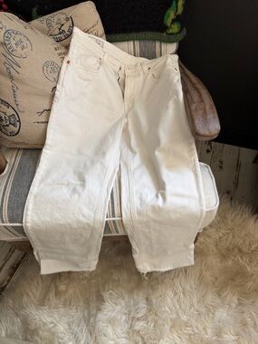 GAP White Mid-Rise '90s Loose Jeans